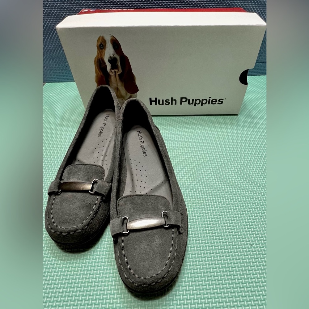 Hush Puppies 6M Gray Suede Women’s Loafers- Excellent Like New Condition